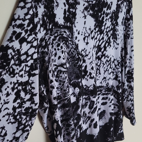 Bold Black & White Leopard Print Women's Top – Eye-Catching & Trendy Style - Picture 3 of 6